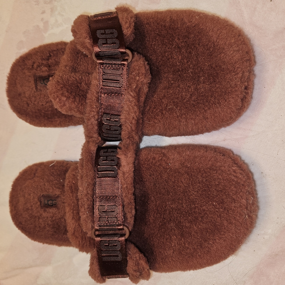 UGG Maroon Fluff It Men's Slippers Size 10